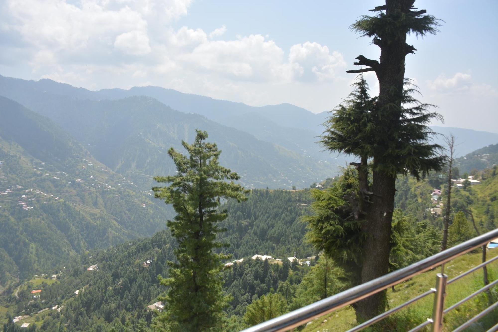 Eagle Nest Cottage, Kala Bagh Nathia Gali Exterior photo